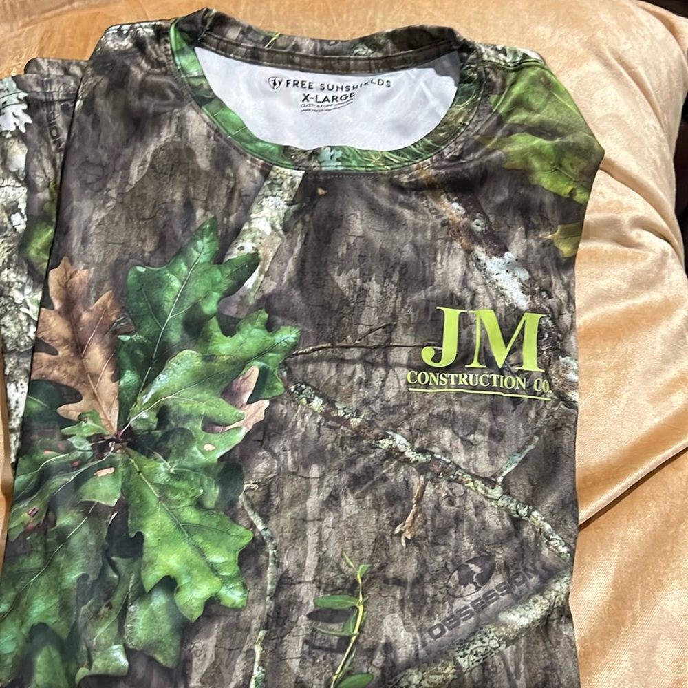 Free Sunshields XL men’s long sleeve camouflage shirt